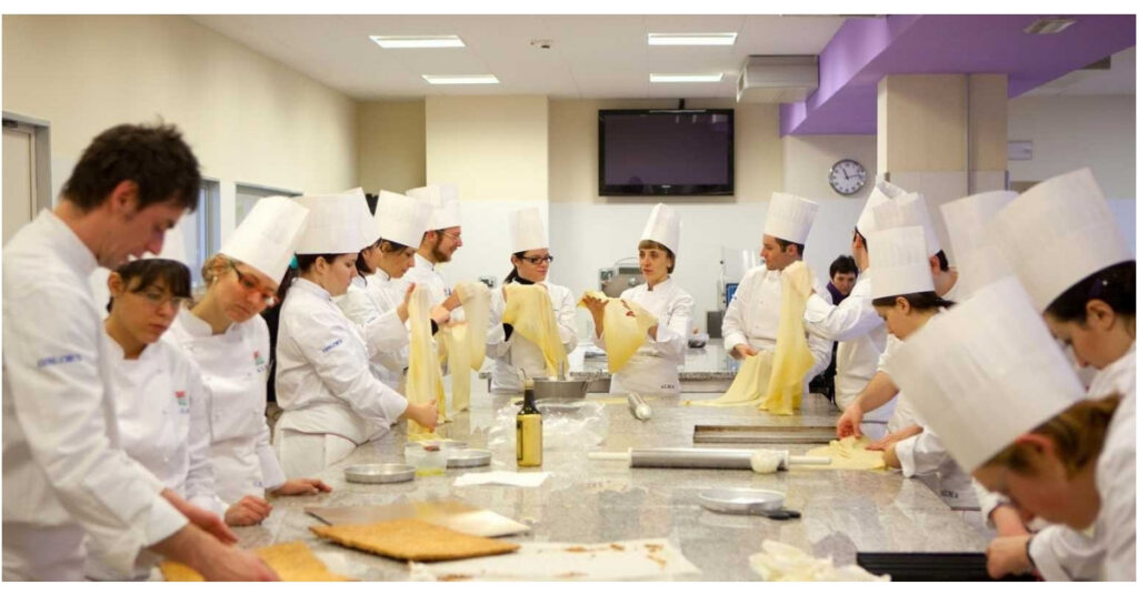 Nutrizione e Cucina, il primo Master promosso da IULM, IULM Food Academy e La Scuola de La Cucina Italiana