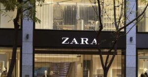 Zara chiude 1.200 negozi e scommette sull’ecommerce